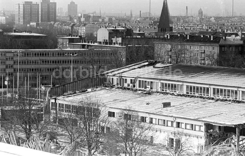 DDR-Fotoarchiv: Berlin - Abriß Seelenbinderhalle Berlin 27.01.1993