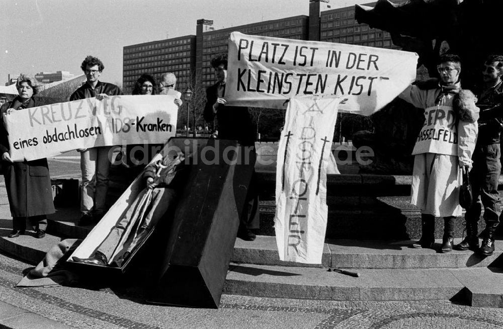 DDR-Fotoarchiv: - Aids-Demo auf dem Alex Umschlagnummer: 7310