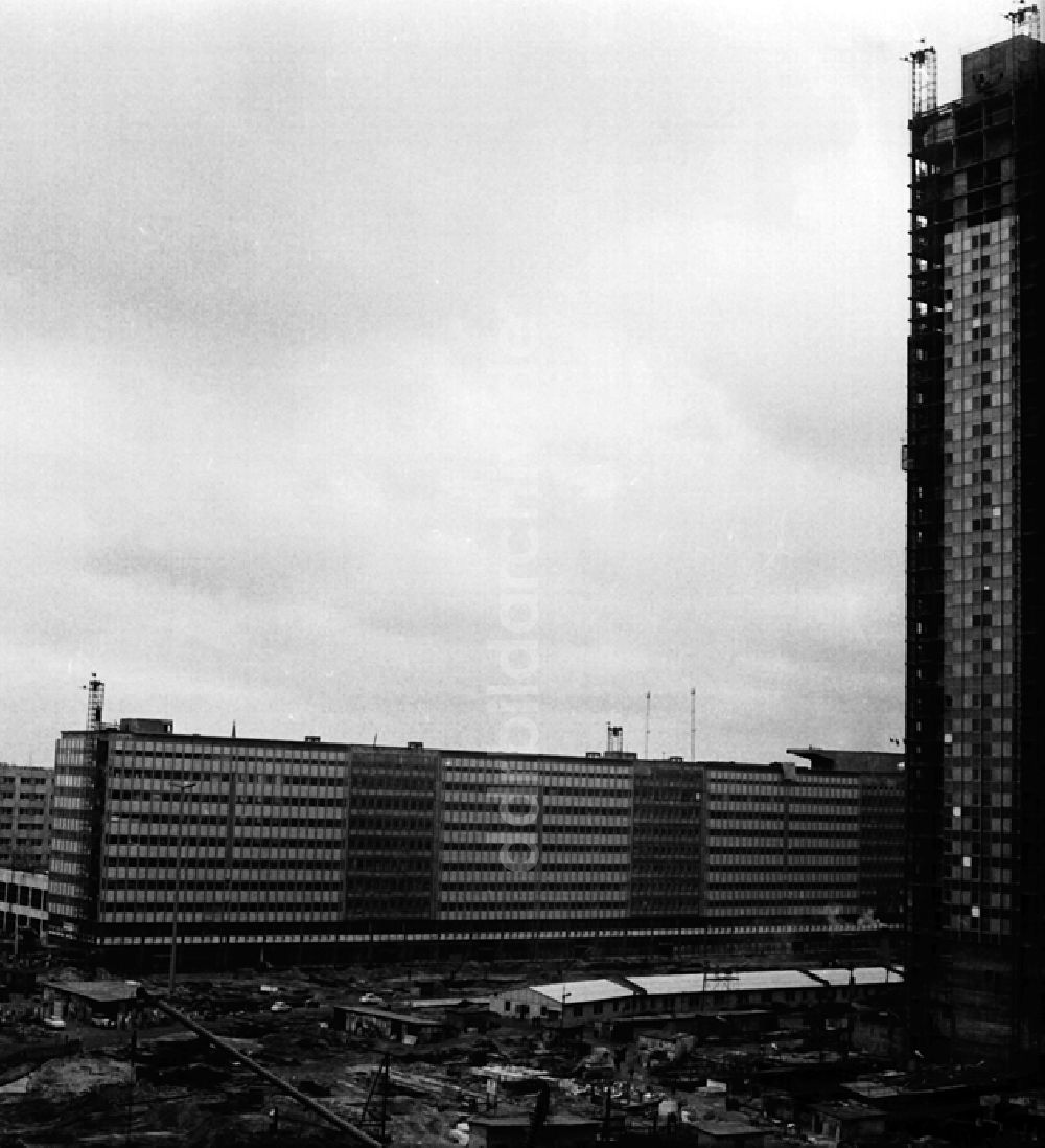 DDR-Fotoarchiv: Berlin - Alexanderplatz - Autotunnel