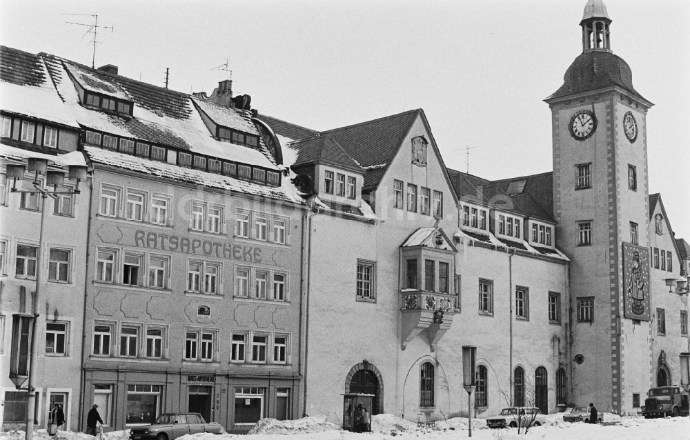 DDR-Fotoarchiv: Freiberg - Architektonische Außengestaltung von historischen Gebäuden im Stadtzentrum in Freiberg in der DDR