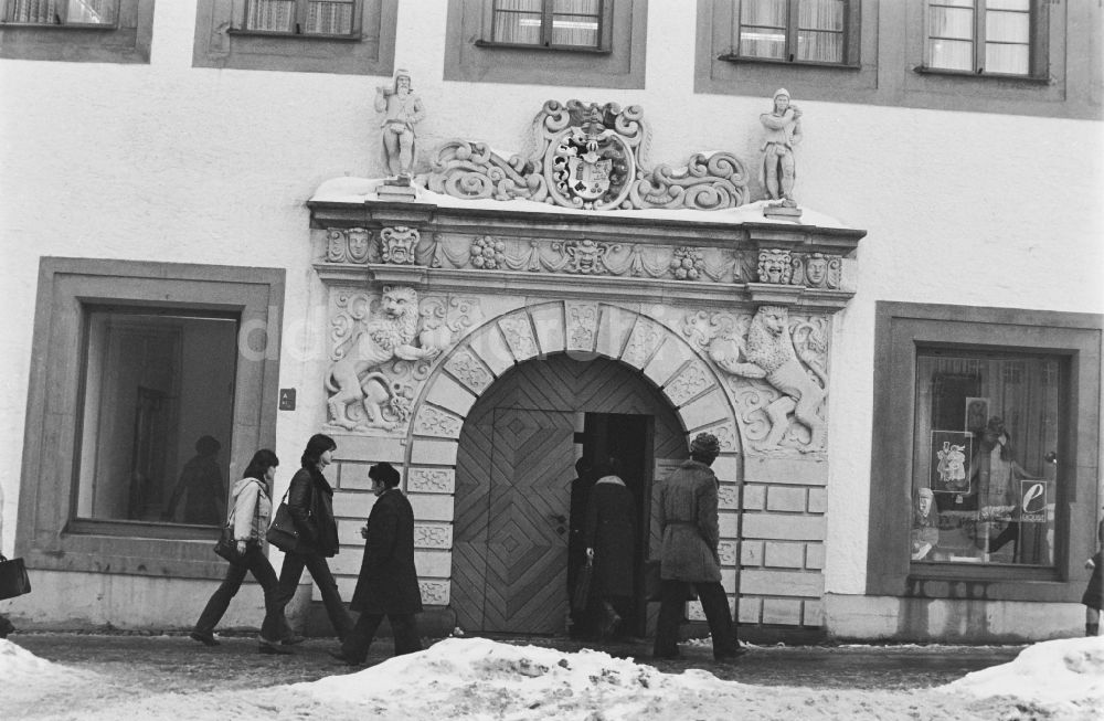 DDR-Fotoarchiv: Freiberg - Architektonische Außengestaltung von historischen Gebäuden im Stadtzentrum in Freiberg in der DDR