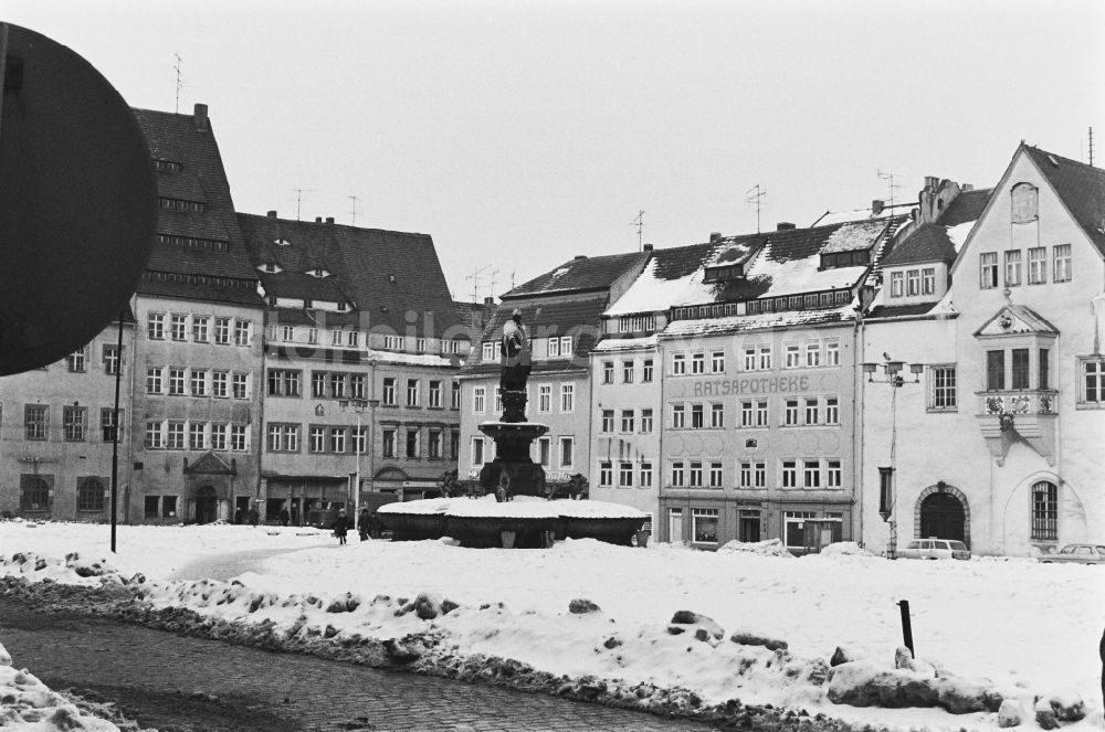 DDR-Bildarchiv: Freiberg - Architektonische Außengestaltung von historischen Gebäuden im Stadtzentrum in Freiberg in der DDR