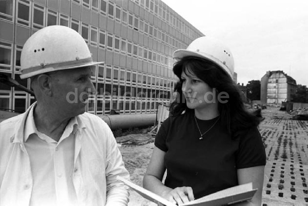 Berlin: Bauführerin Gabriele Thyrolf Foto:Schönfeld