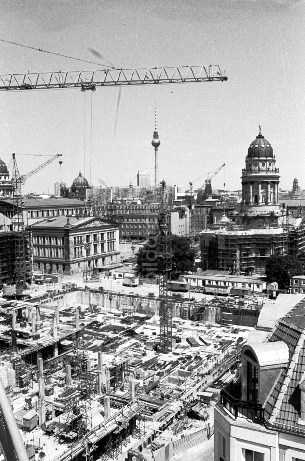 DDR-Bildarchiv: Berlin-Mitte - Baugeschehen Friedrichstr./ Platz der Akademie 23.06.89 Foto:Grahn Umschlag 0767