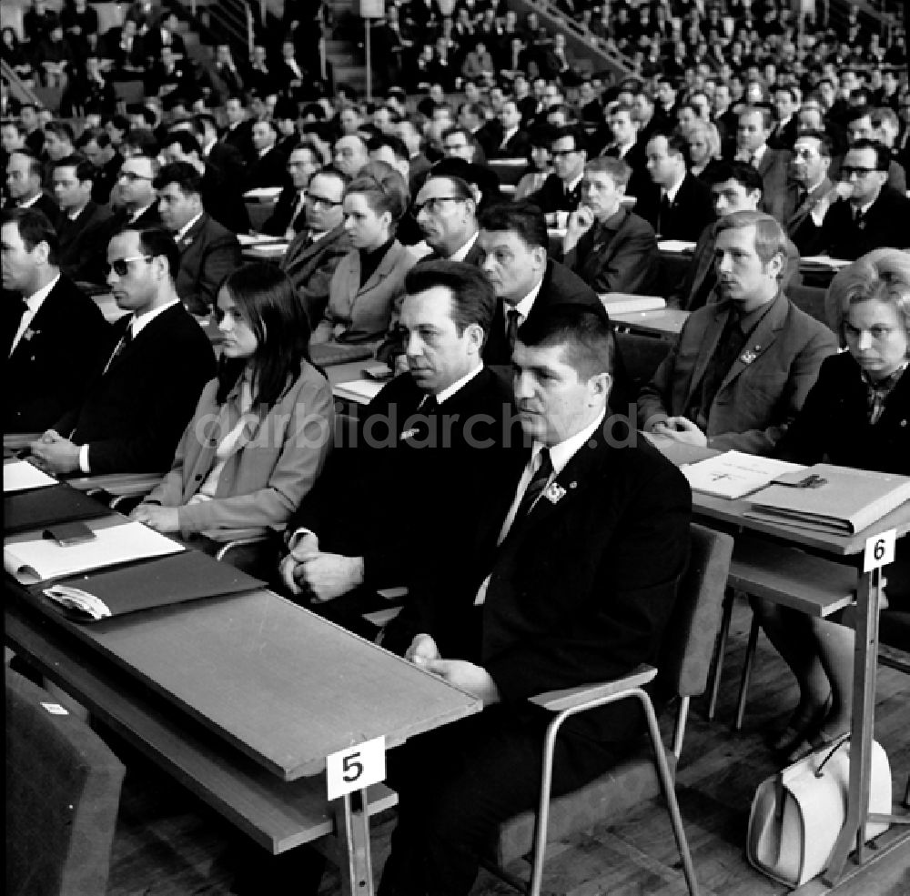 DDR-Fotoarchiv: Berlin - 5. Baukonferenz in Berlin