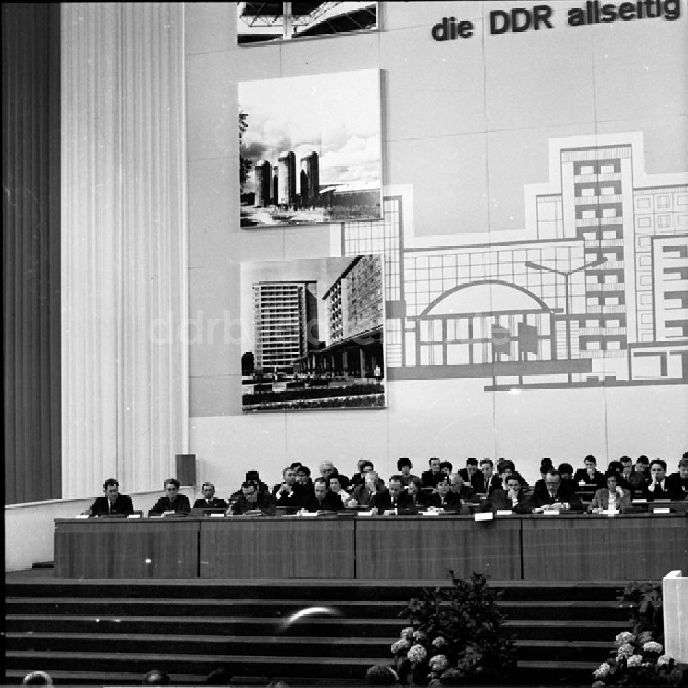 DDR-Fotoarchiv: Berlin - 5. Baukonferenz in Berlin