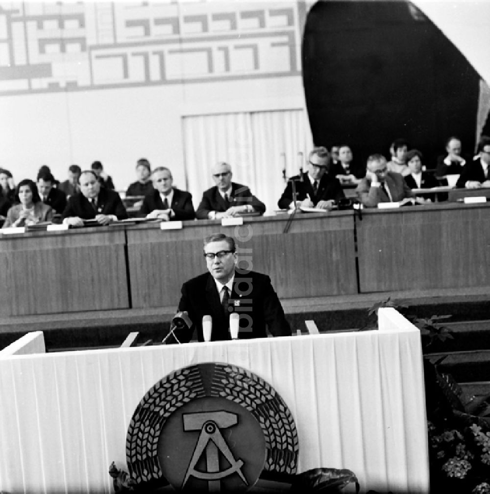 DDR-Fotoarchiv: Berlin - 5. Baukonferenz in Berlin