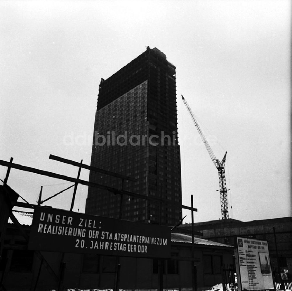 DDR-Bildarchiv: Berlin - Baustelle am Alexanderplatz