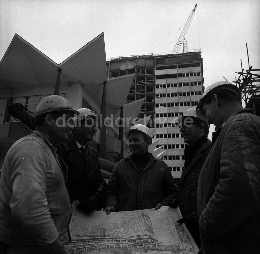 DDR-Bildarchiv: Berlin - Berlin Baustelle Rathausstraße