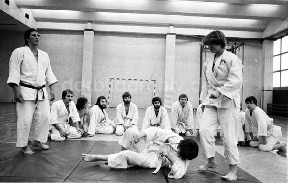 DDR-Fotoarchiv: Berlin - 20.04.79 Berlin BSG-WBK-Sektion Judo beim Training Foto: Bonitz Nr.: 375