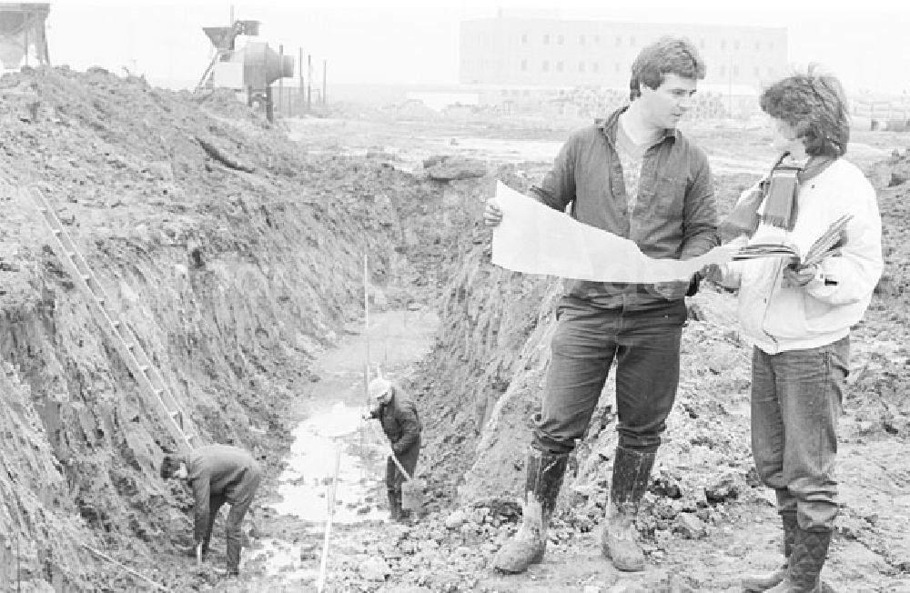 Berlin - Hohenschönhausen: Berlin Hohenschönhausen - Großbaustelle Foto: Lenke Nr.: 514