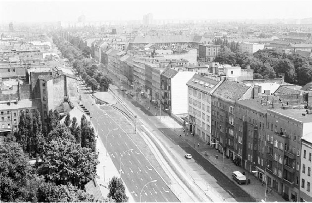 DDR-Bildarchiv: Berlin - Berlin Kreuzung Greifswalder Friedrichshain Foto: Bonitz Nr.: 633