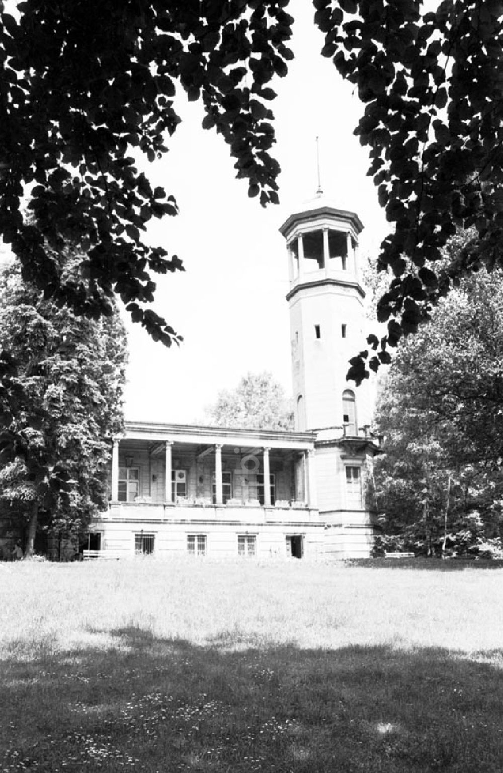 DDR-Fotoarchiv: Berlin - Berlin-Marzahn (9. Stadtbezirk) Foto: Schönfeld