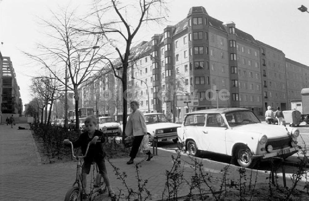 Berlin - Mitte: Berlin - Mitte - Torstraße (ehemals Wilhelm-Pieck-Straße) Foto: Lenke Nr.: 440