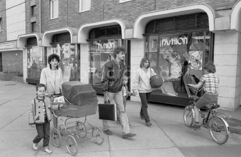 DDR-Fotoarchiv: Berlin - Mitte - Berlin - Mitte - Torstraße (ehemals Wilhelm-Pieck-Straße) Foto: Lenke Nr.: 440