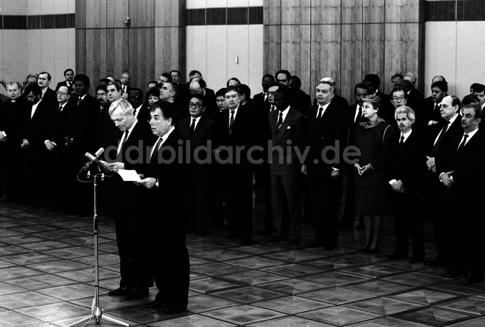 DDR-Bildarchiv: Berlin - Berlin Neujahrsempfang für das Dipl. Korps 15.01.90 Foto: Lange Umschlagnummer: 0074