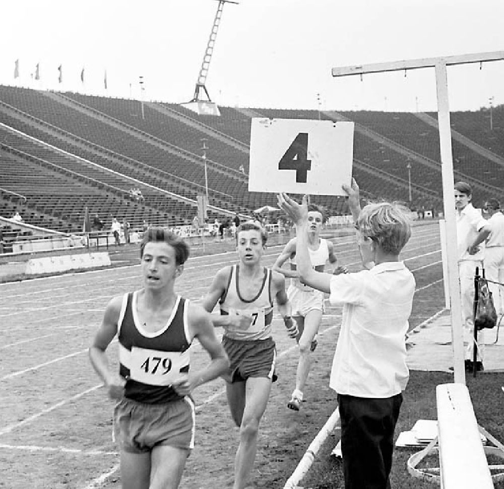 DDR-Fotoarchiv: - 1967 Bezirksjugendspartakiade in Leipzig Umschlagnr.: 92 Foto: unbekannt