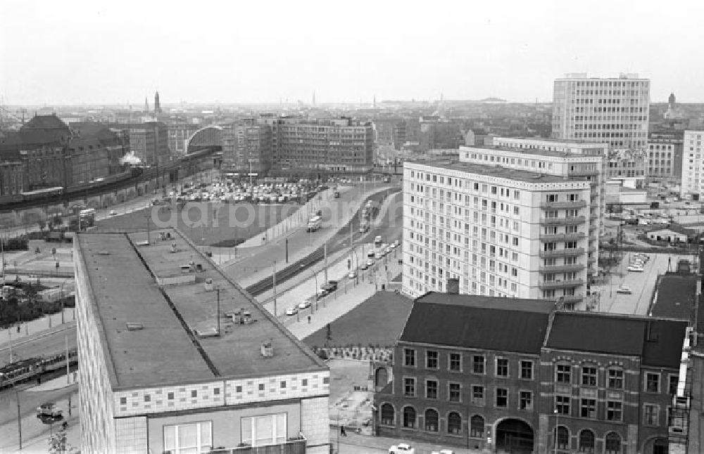 DDR-Fotoarchiv: Berlin - 1965 Blick vom Punkthaus Berlin Foto: Schönfeld