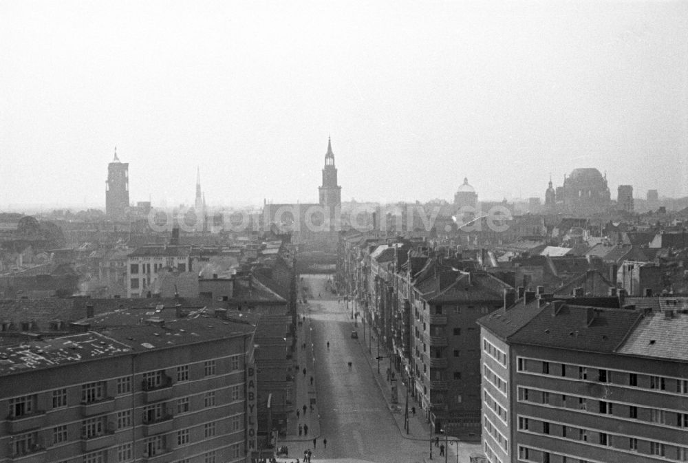 DDR-Fotoarchiv: Berlin - Dachlandschaft einer Wohnsiedlung in Berlin in der DDR