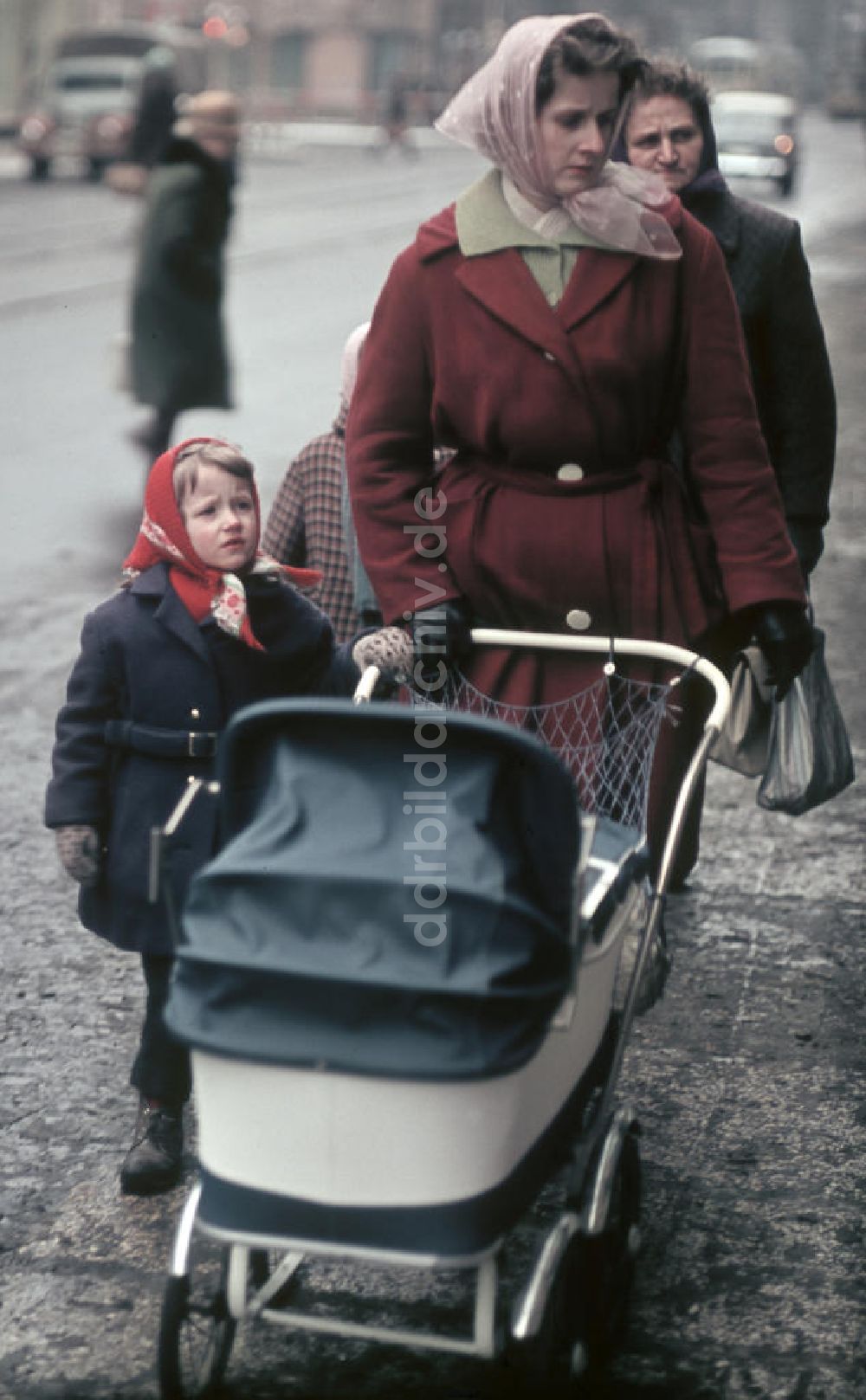 DDR-Fotoarchiv: Leipzig - DDR - Familie in Leipzig 1959