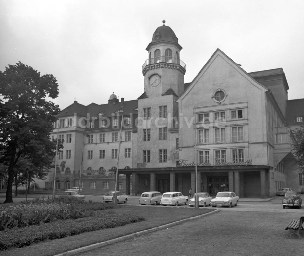 DDR-Bildarchiv: Berlin - DDR - Theater der Freundschaft in Berlin 1969