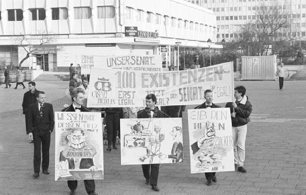 Berlin: Demonstration gegen Casino-Berlin-Schließungspläne 17.12.1992