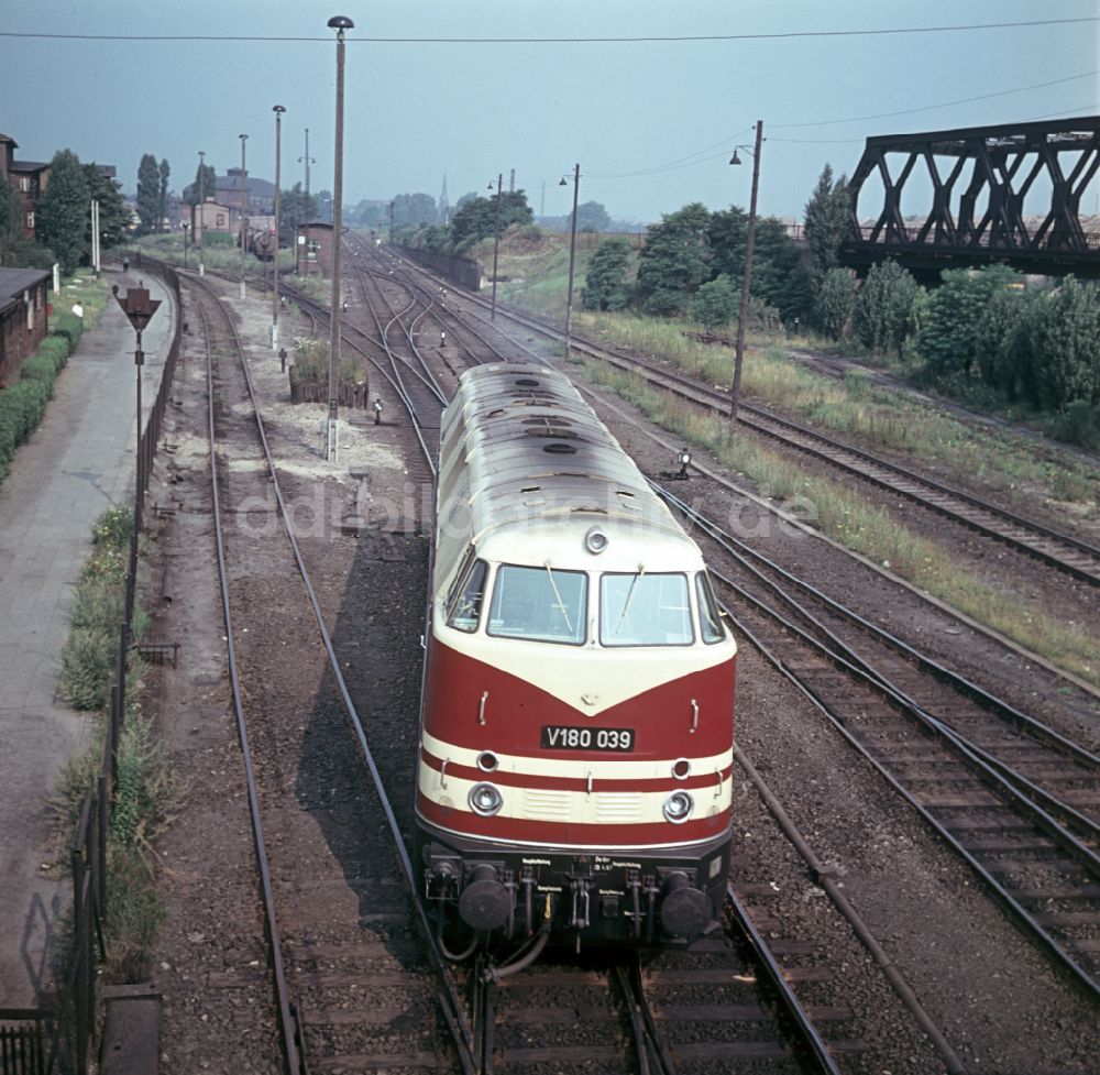 Berlin: Diesellokomotive der Deutschen Reichsbahn in Berlin in der DDR