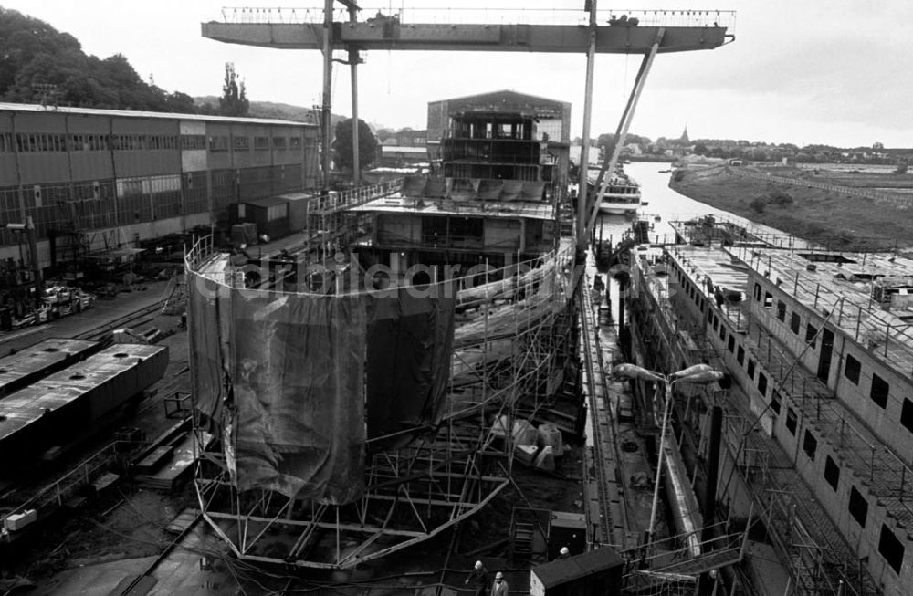 Boitzenburg: Elbewerft-Boizenburg, Arbeitsporträt 03.08.89 Foto: ND/Grahn Umschlagnummer: 0917