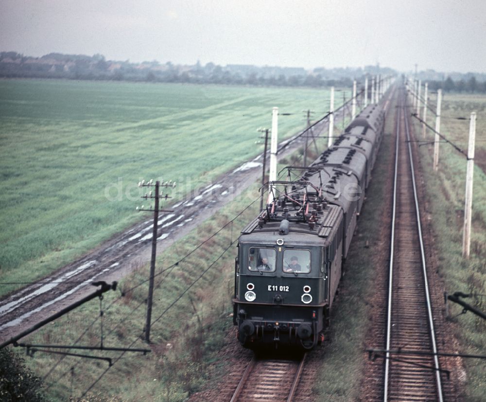 DDR-Bildarchiv: Tharandt - Elektrolokomotive der Deutschen Reichsbahn in der DDR