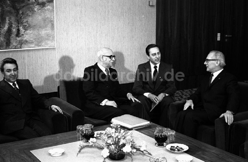 DDR-Bildarchiv: Berlin - Empfang von Erich Honecker