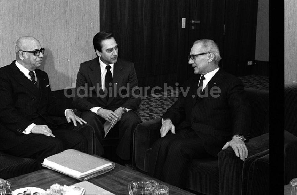 DDR-Fotoarchiv: Berlin - Empfang von Erich Honecker