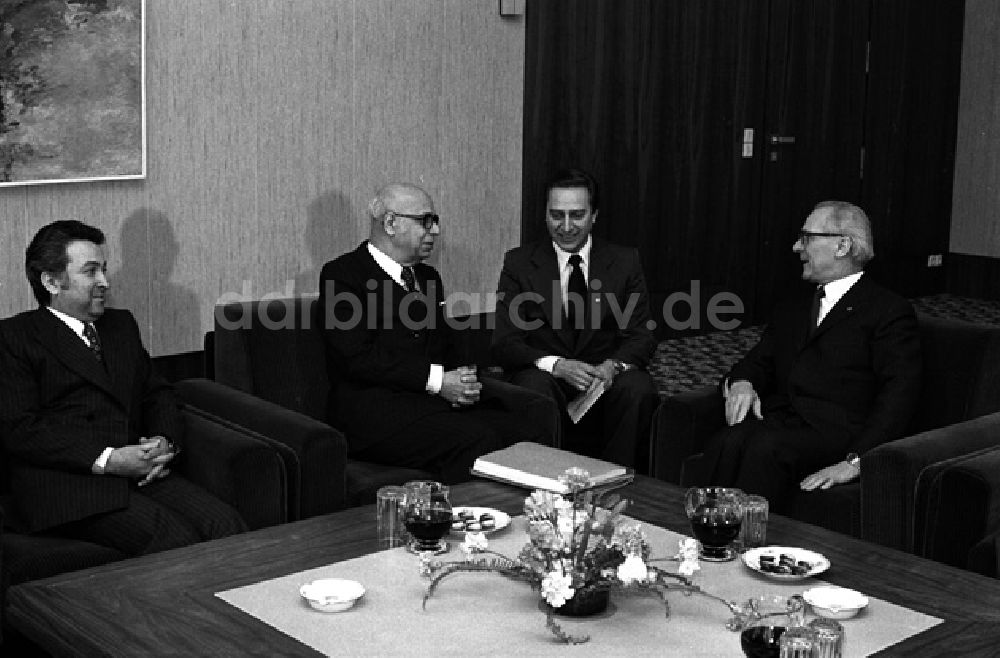 DDR-Bildarchiv: Berlin - Empfang von Erich Honecker