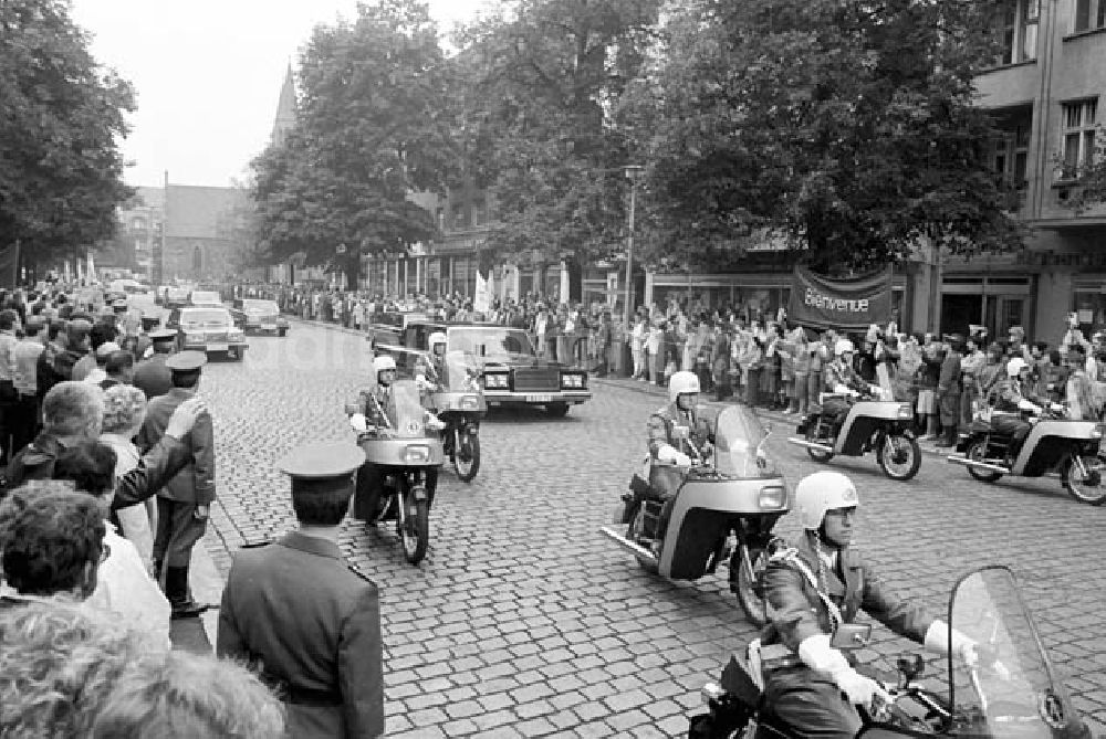 Berlin: Empfang von Wilfried Martens (Belgien) in der Ossietzkystrasse Umschlagnr.: 993 Foto: Bonitz