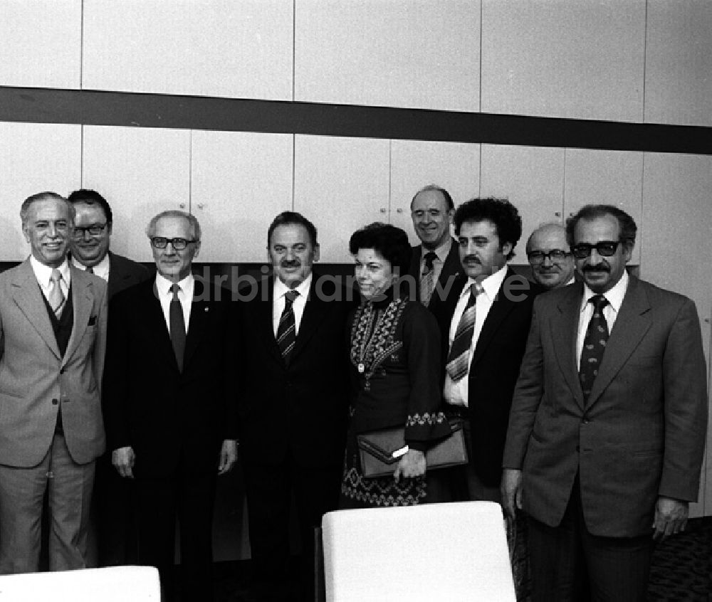 DDR-Bildarchiv: Berlin - Erich Honecker empfing israelische Abordnung unter Leitung von Towfiq Toubi. (352)