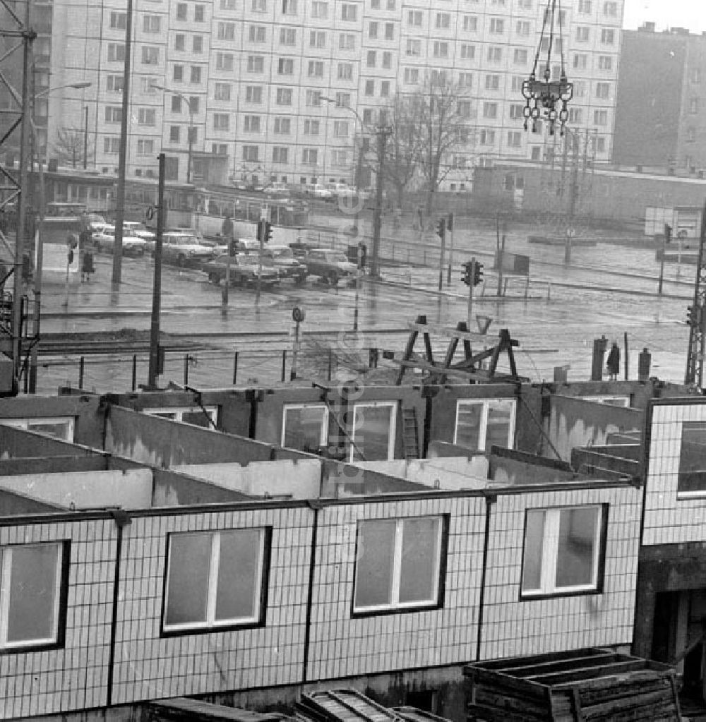 DDR-Bildarchiv: Berlin - Februar 1973 Baustelle in der Leninallee und der Bersarinstr.