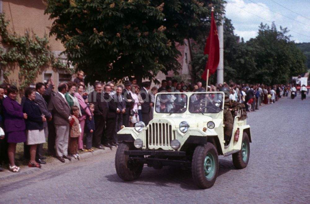 Memleben: Festumzug zur 1200-Jahr-Feier der Stadt Memleben in Sachsen-Anhalt in der DDR