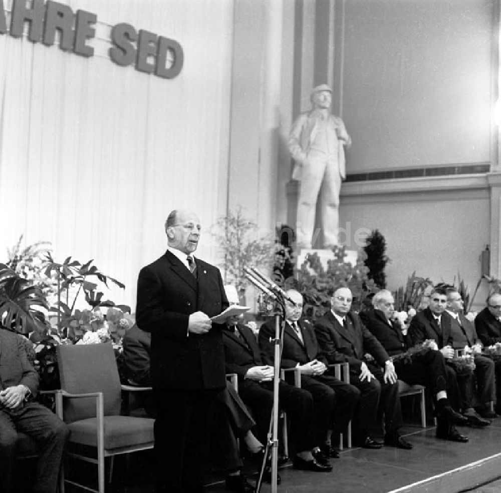 DDR-Bildarchiv: Berlin - Festveranbstaltung zum 20