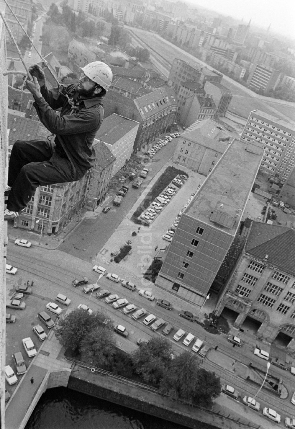 Berlin: Feuerwehrübung in Berlin in der DDR