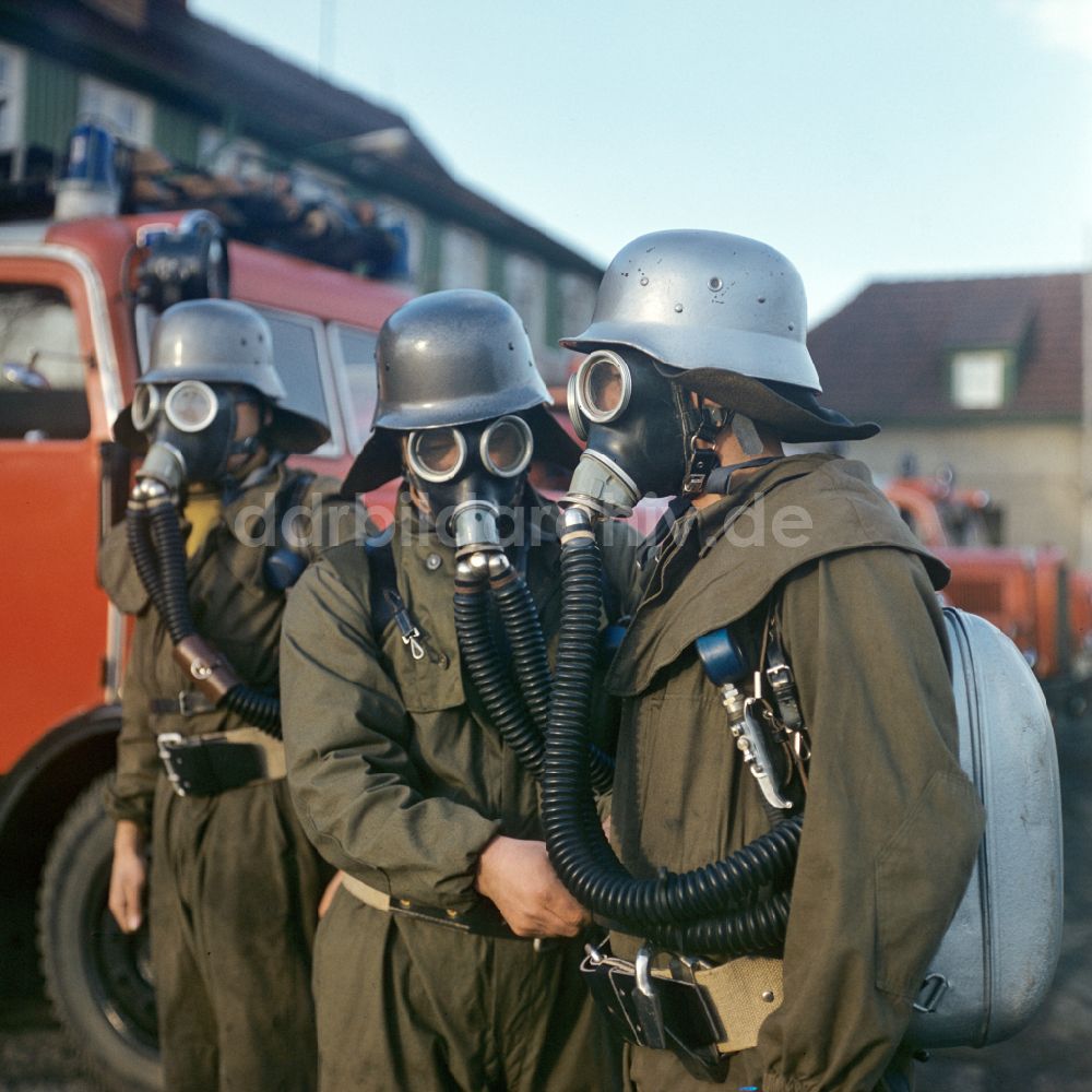 DDR-Bildarchiv: Berlin - Feuerwehreinsatz in Berlin in der DDR