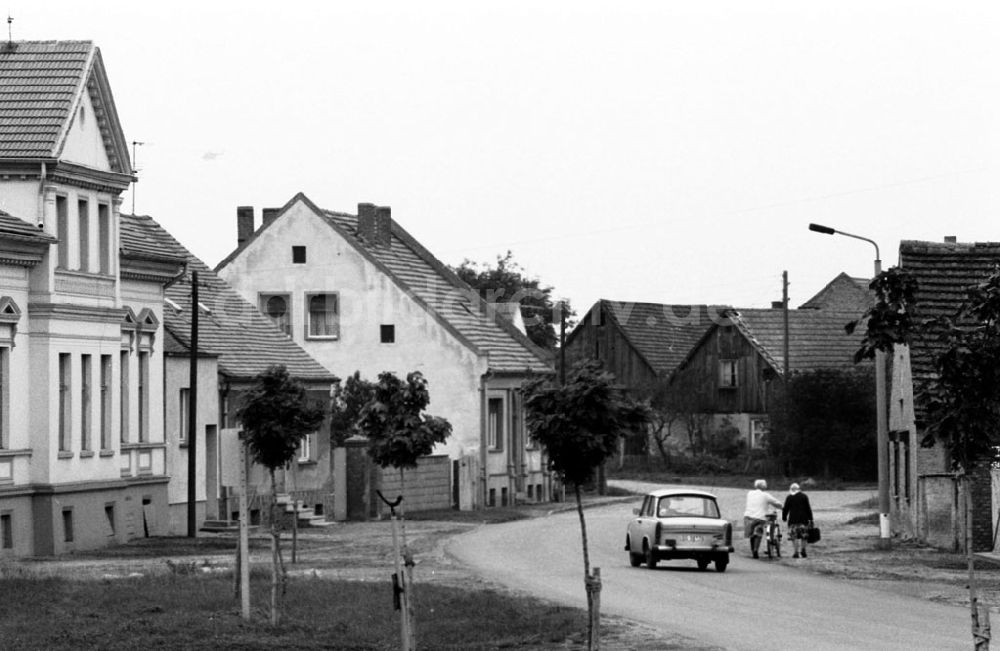 DDR-Bildarchiv: Brandenburg - Flatow,Linum u. Hakenberg - Brandenburg Stadtansichten 29.09.90 Foto: Grahn Umschlagnummer: 1242