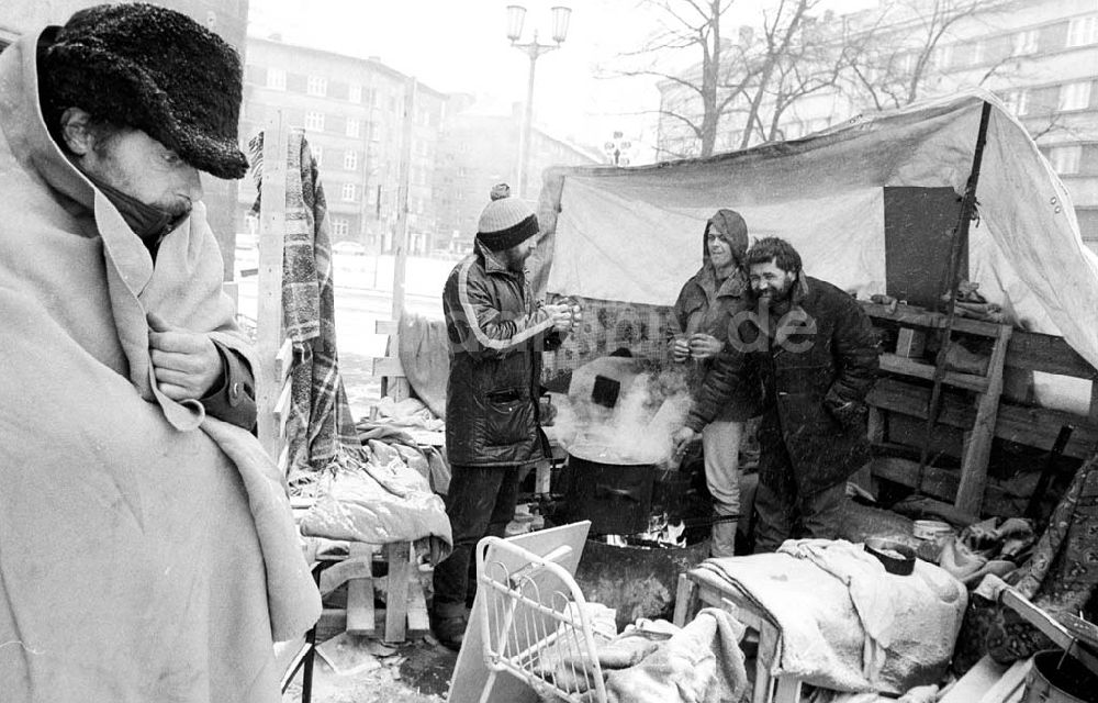 DDR-Bildarchiv: Berlin - Foto: Lange Umschlagsnr.: 1993-289