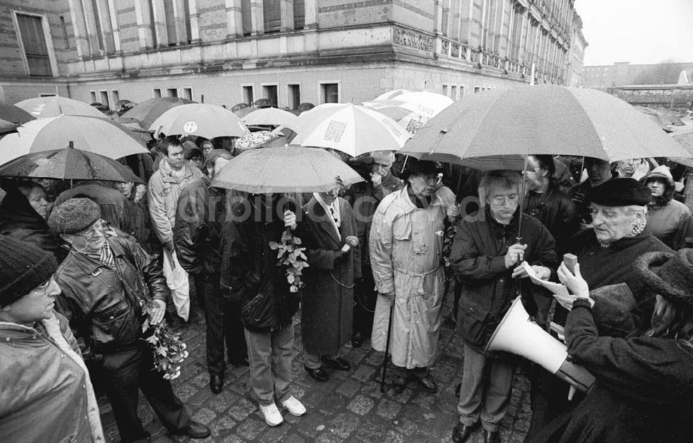 Berlin: Foto: Lange Umschlagsnr.: 1993-292 (a