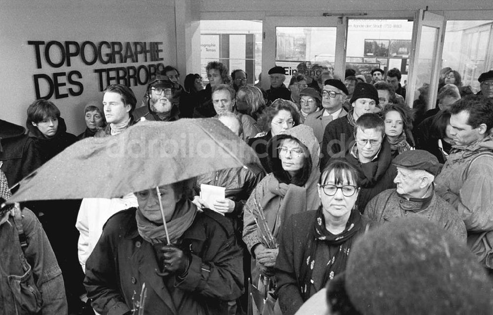 DDR-Bildarchiv: Berlin - Foto: Lange Umschlagsnr.: 1993-292 (a