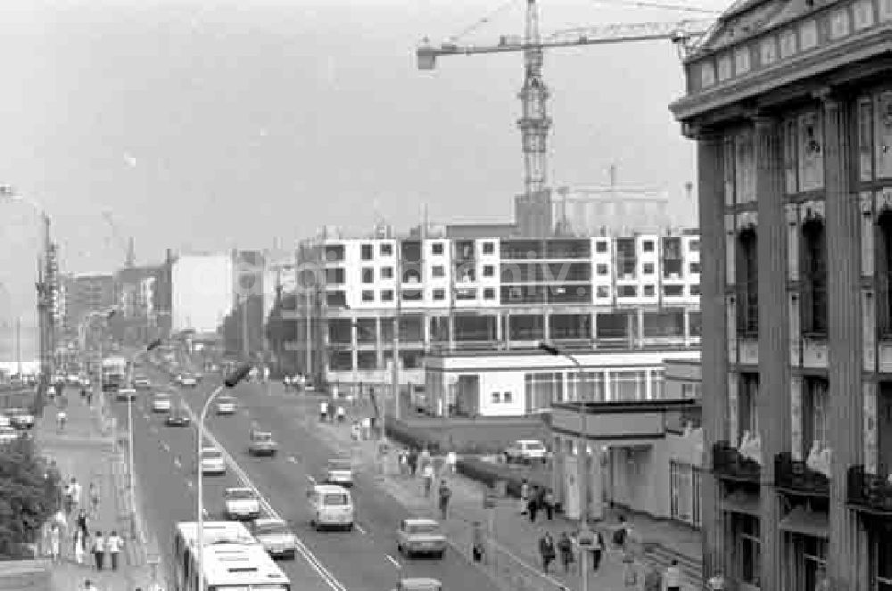 Berlin: Friedrichstraße - Ansichten Ort: Berlin Foto: Winkler