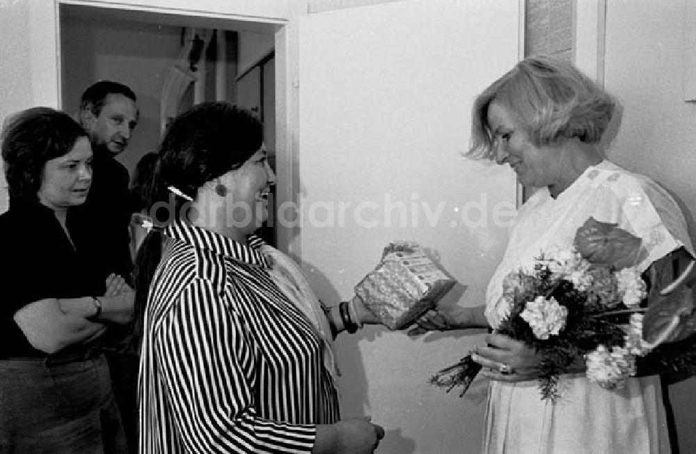 DDR-Fotoarchiv: Berlin - 29.05.1986 50. Geburtstag von Brigitte Habraheck.