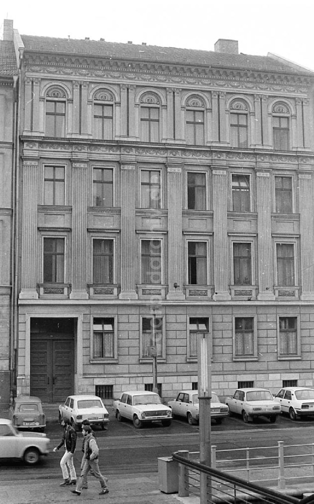 Berlin: Hegelhaus am Kupfergraben Berlin - Mitte Umschlagnr.:1209 Foto: Bonitz