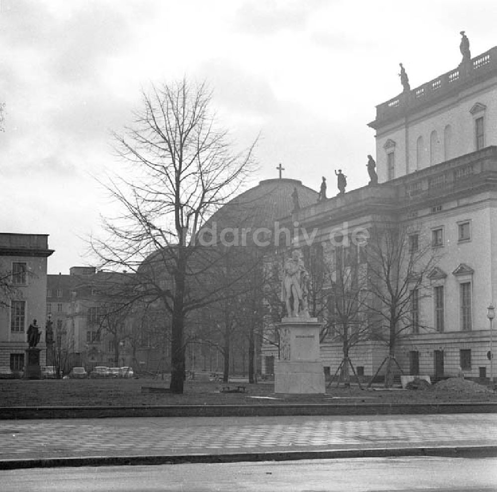 DDR-Bildarchiv: Berlin - Humboldt - Universität Februar 1966 Umschlagsnr.: 1966-75