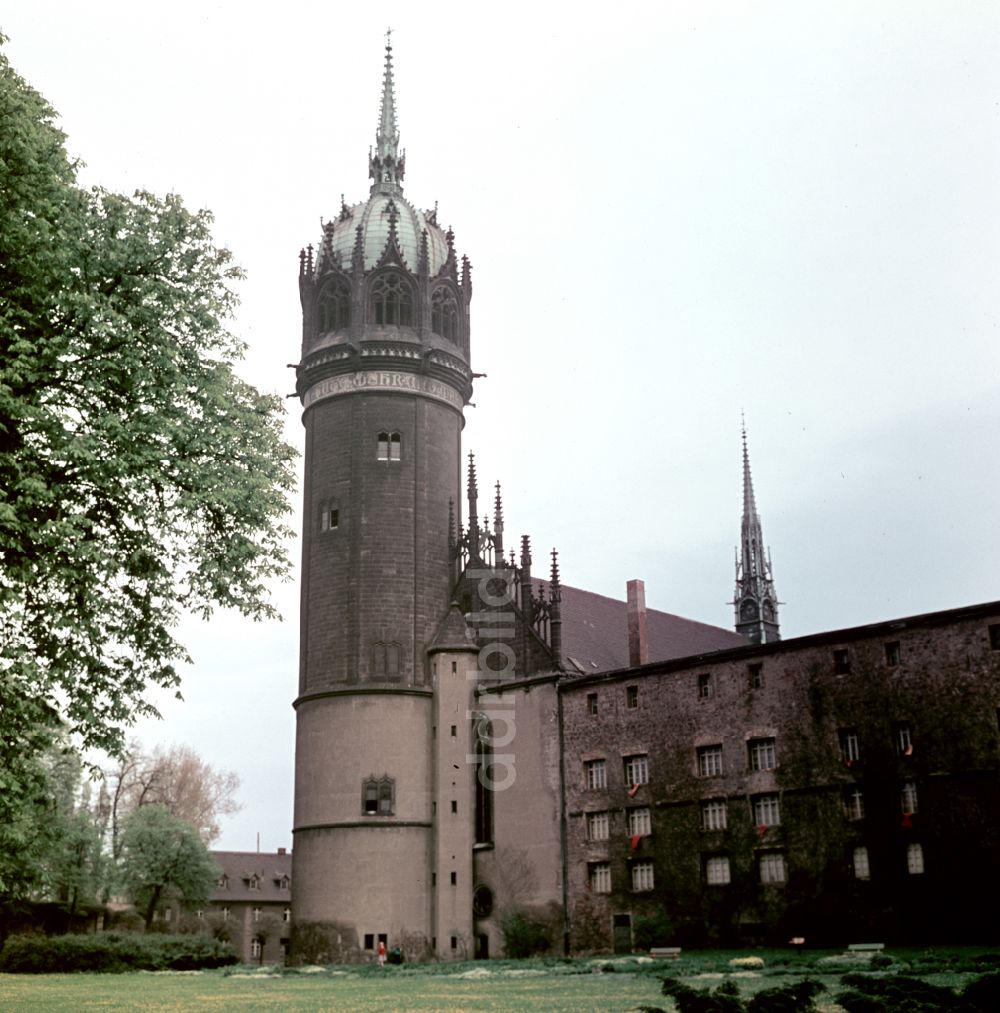 DDR-Bildarchiv: Lutherstadt Wittenberg - Kirchenbauwerk in Lutherstadt Wittenberg in der DDR