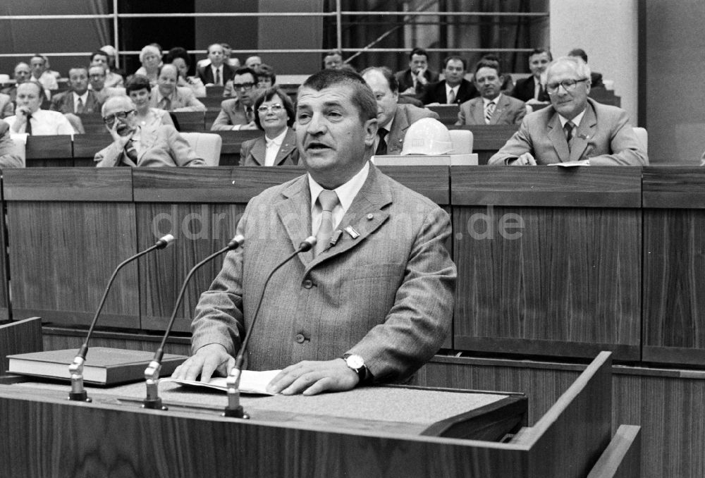 DDR-Fotoarchiv: Berlin - Konferenz 7. Baukonferenz in Berlin in der DDR