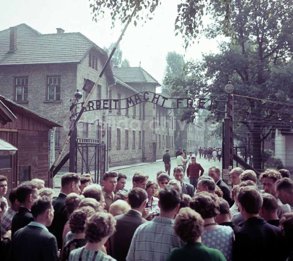 Oswiecim - Auschwitz: Konzentrationslager- Bauten und Lagerreste mahnen Besucher und Touristen gegen das Vergessen in Oswiecim - Auschwitz in Polen